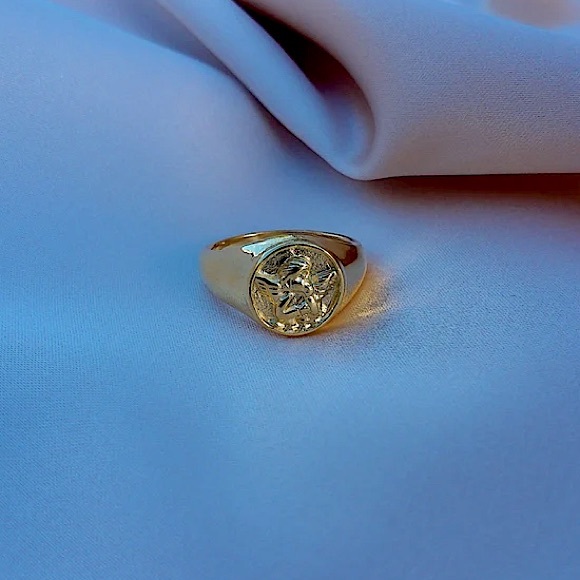 Non-Tarnish Angel Ring - Picture 6 of 8